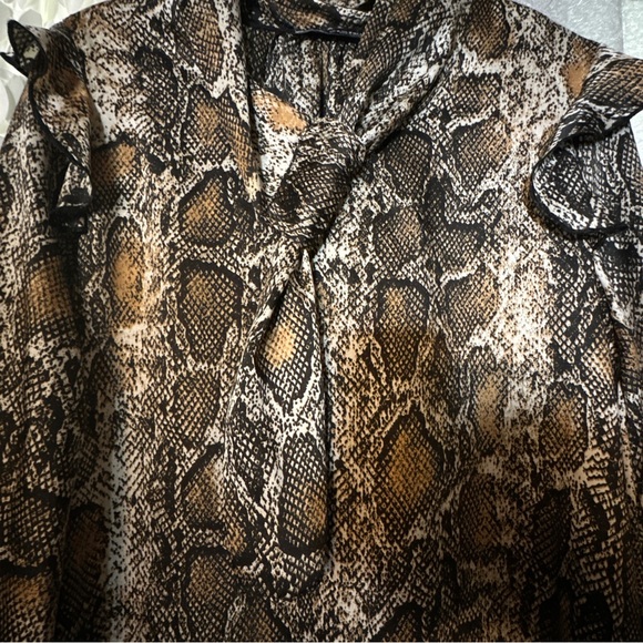 Zara Snake skin print blouse - Picture 9 of 11